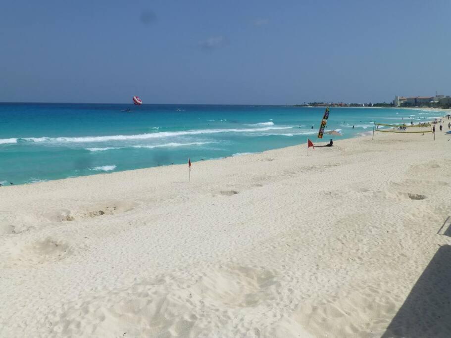 Great Price, Beautiful Beach And Pool, 1 Bedroom 칸쿤 외부 사진